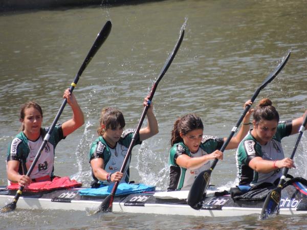 LAS CHICAS SE SALEN EN PONTEVEDRA