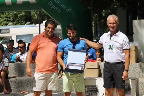 El Club de piragüismo Cuenca con Carácter se impone en  la XIV “Puente a Puente”