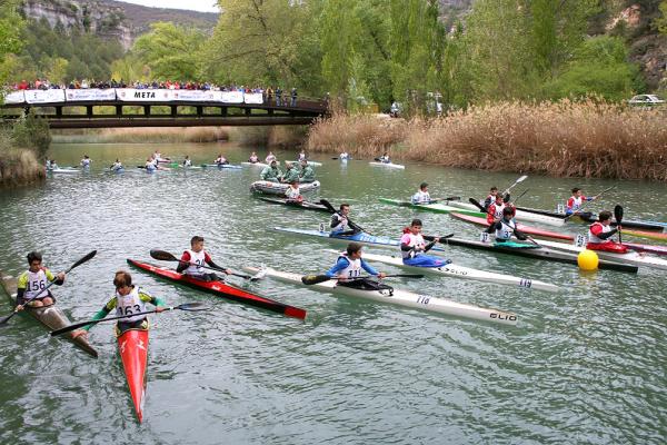 El X Trofeo de Piragüismo Diputación de Cuenca reunió  a 190 embarcaciones de ocho clubes