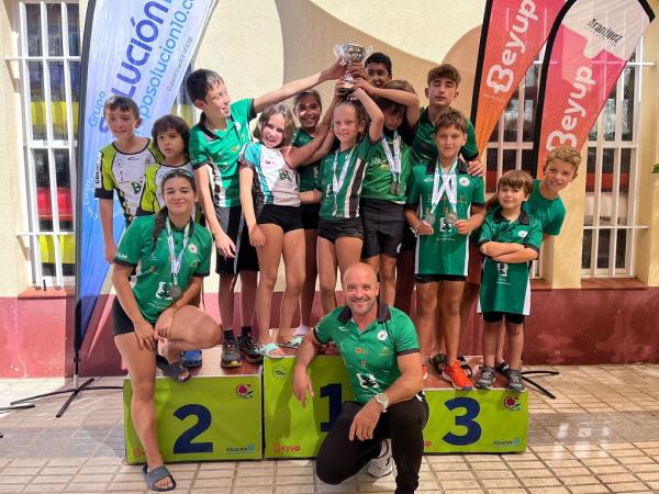 Los K1 del Club Piragüismo Cuenca se imponen en la carrera de relevos de las XXVI Fiestas del Motín